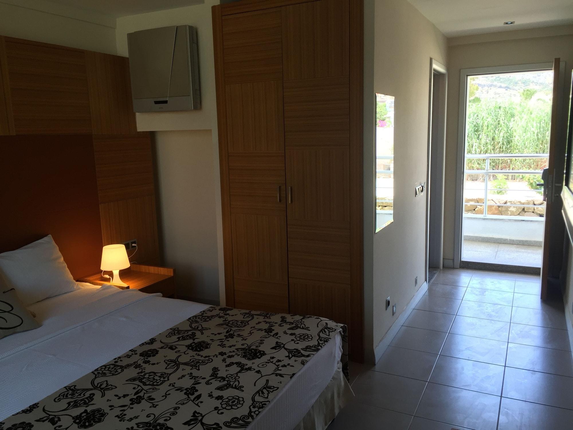 Butikhan Hotel Гюндоган Екстериор снимка