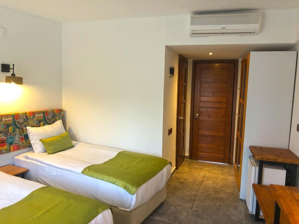 Butikhan Hotel Гюндоган Екстериор снимка